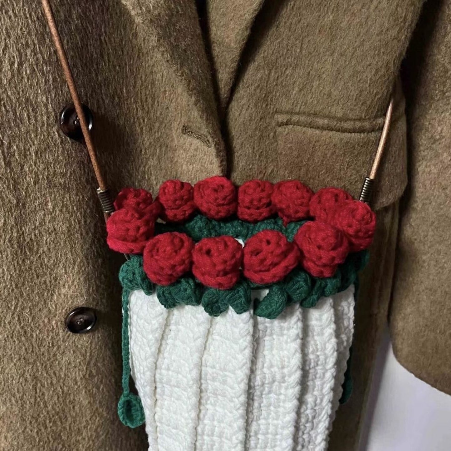 Knitted Rose Bouquet Bag Woven Bucket Bag Ready-Made Hand-woven Flower Bouquet Gift For Mother And Girlfriend